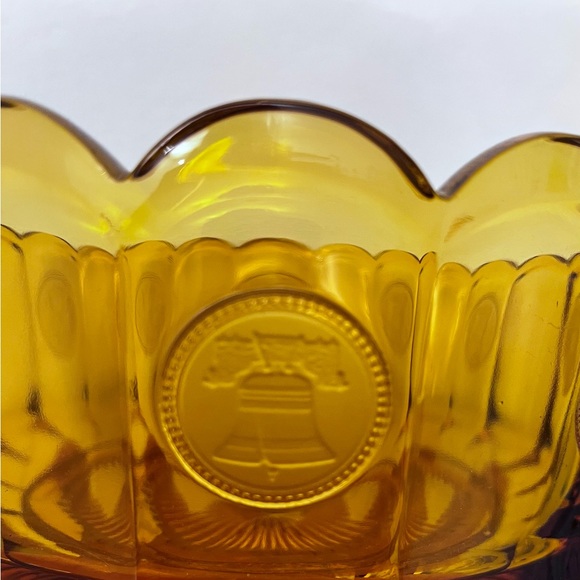 Fostoria amber glass dot coin bowl - Picture 2 of 4